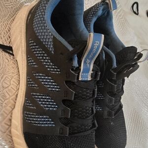 Working Stell Tooe Reebok Black and Blue Athletic Shoes